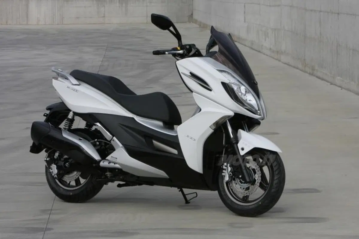 Kymco Xciting 400  e K-XCT 300 (16)