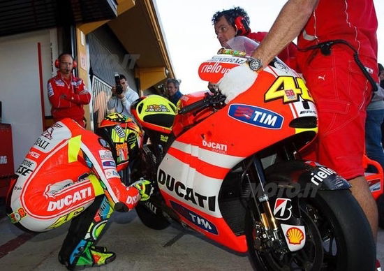 Regolamento 2012 MotoGP: niente più limiti per i test