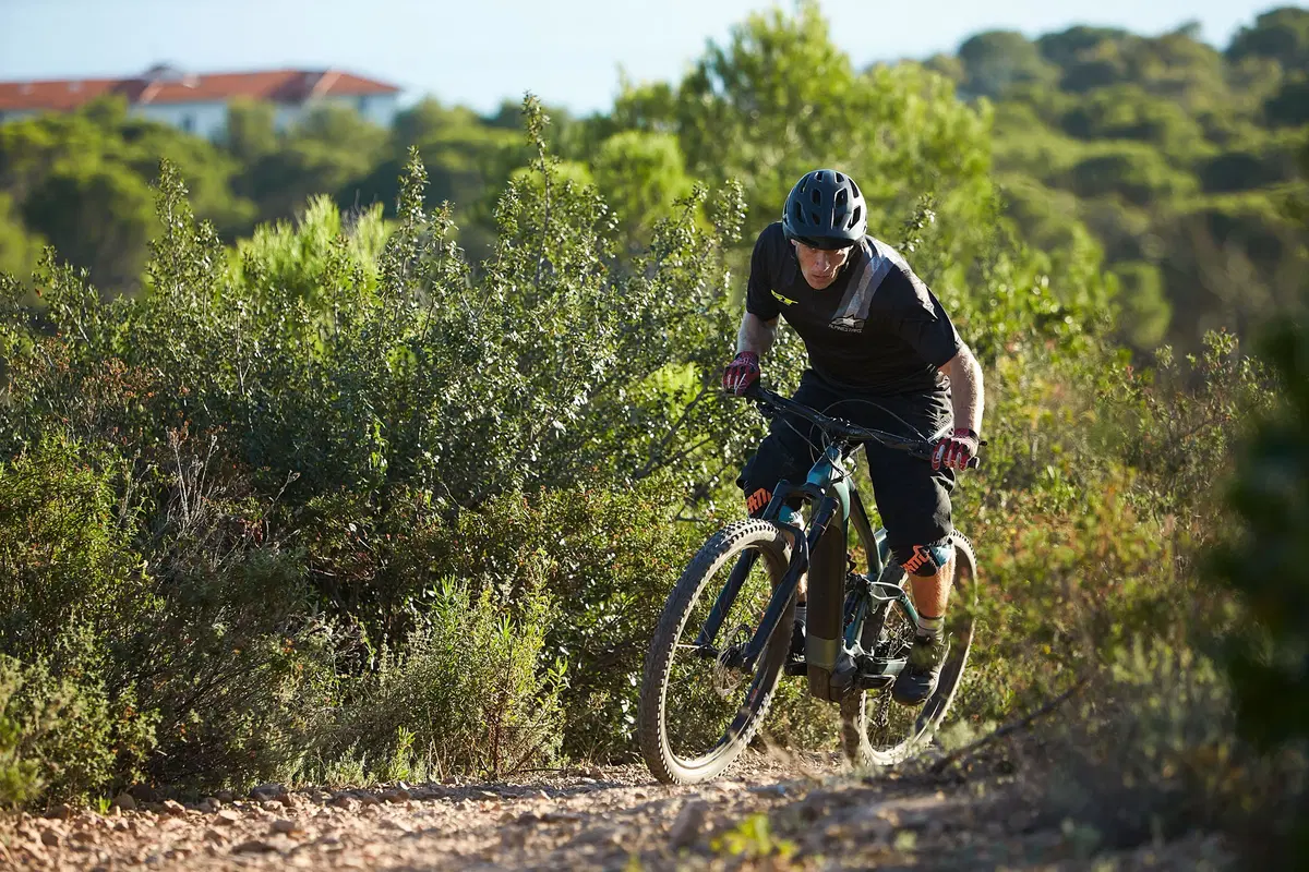 Test GT Force AMP, l’eBike con i piedi per terra (5)