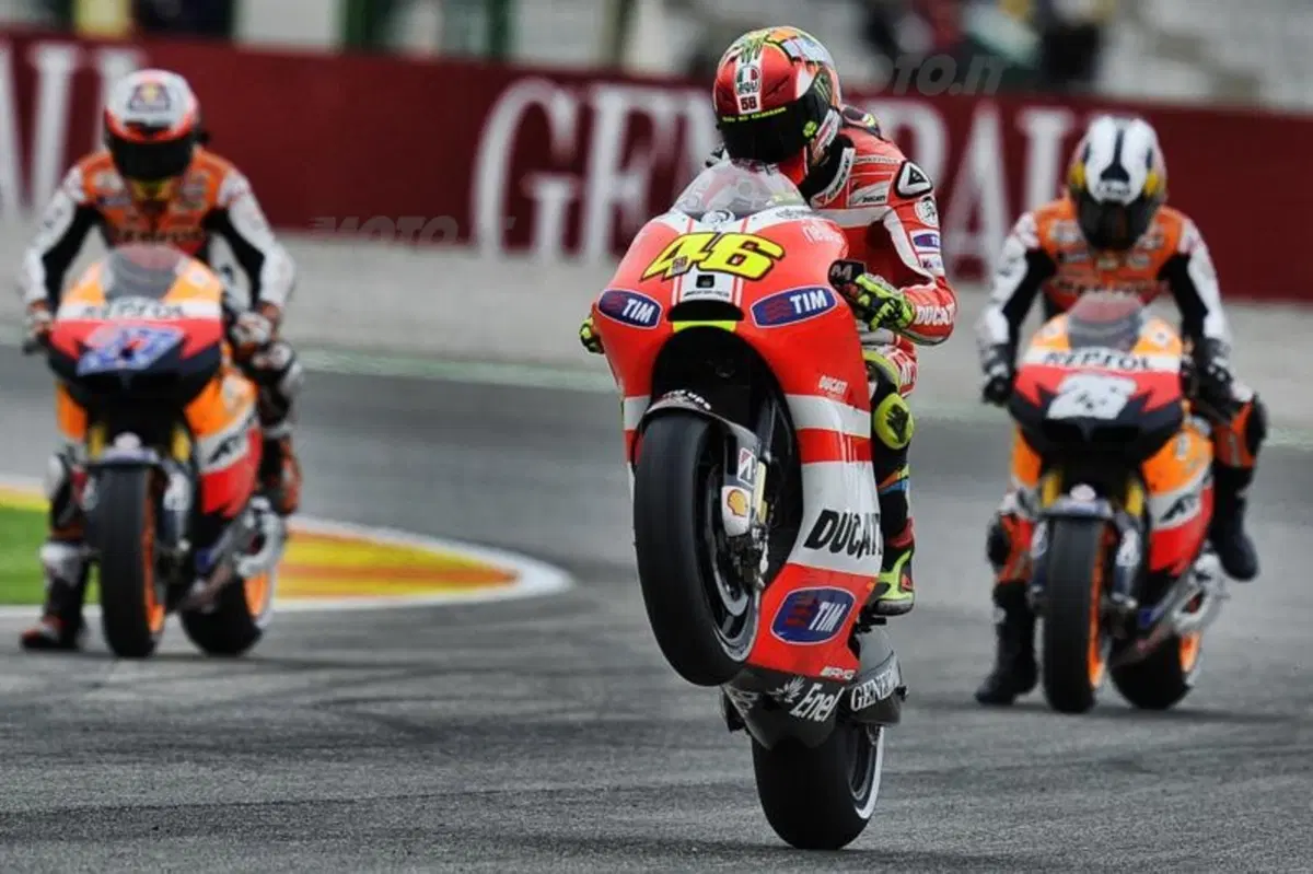 Le foto più belle del GP di Valencia (11)
