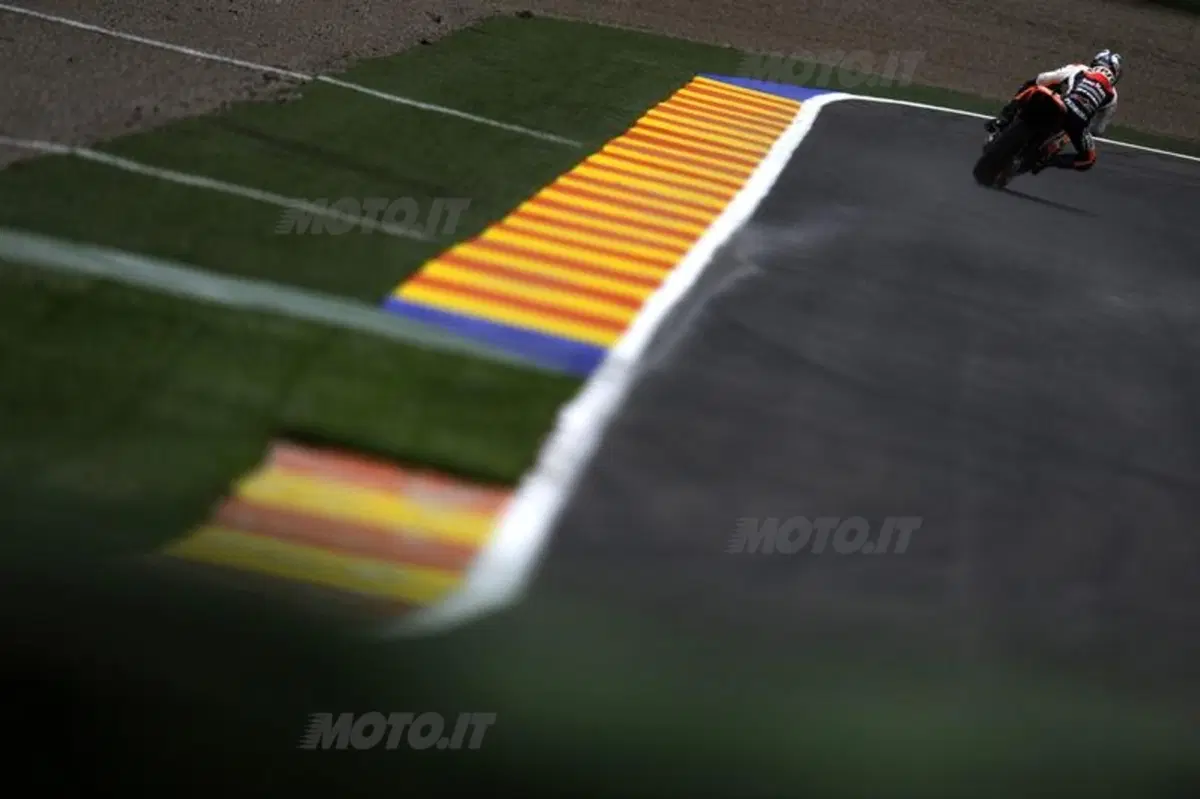 Le foto più belle del GP di Valencia (12)