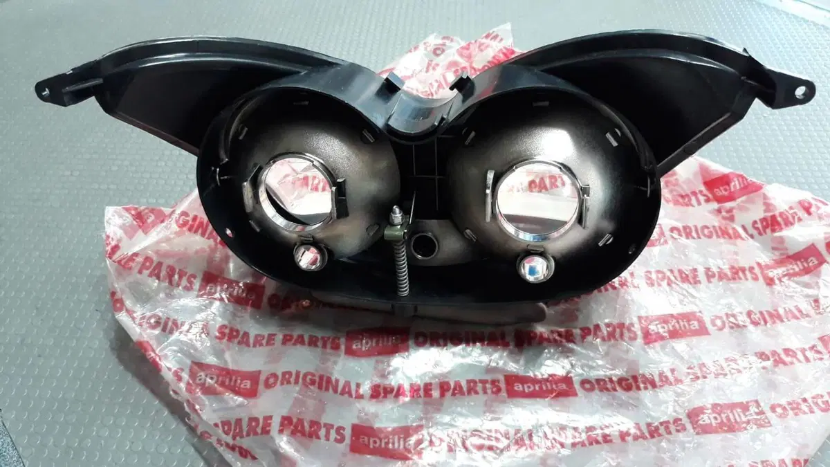 FANALE ANT. LEONARDO 125 150 250 300 Aprilia (2)