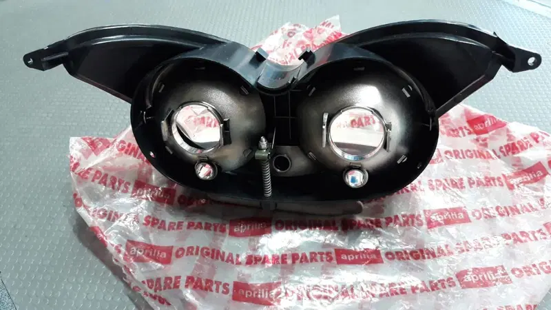 FANALE ANT. LEONARDO 125 150 250 300 Aprilia (2)