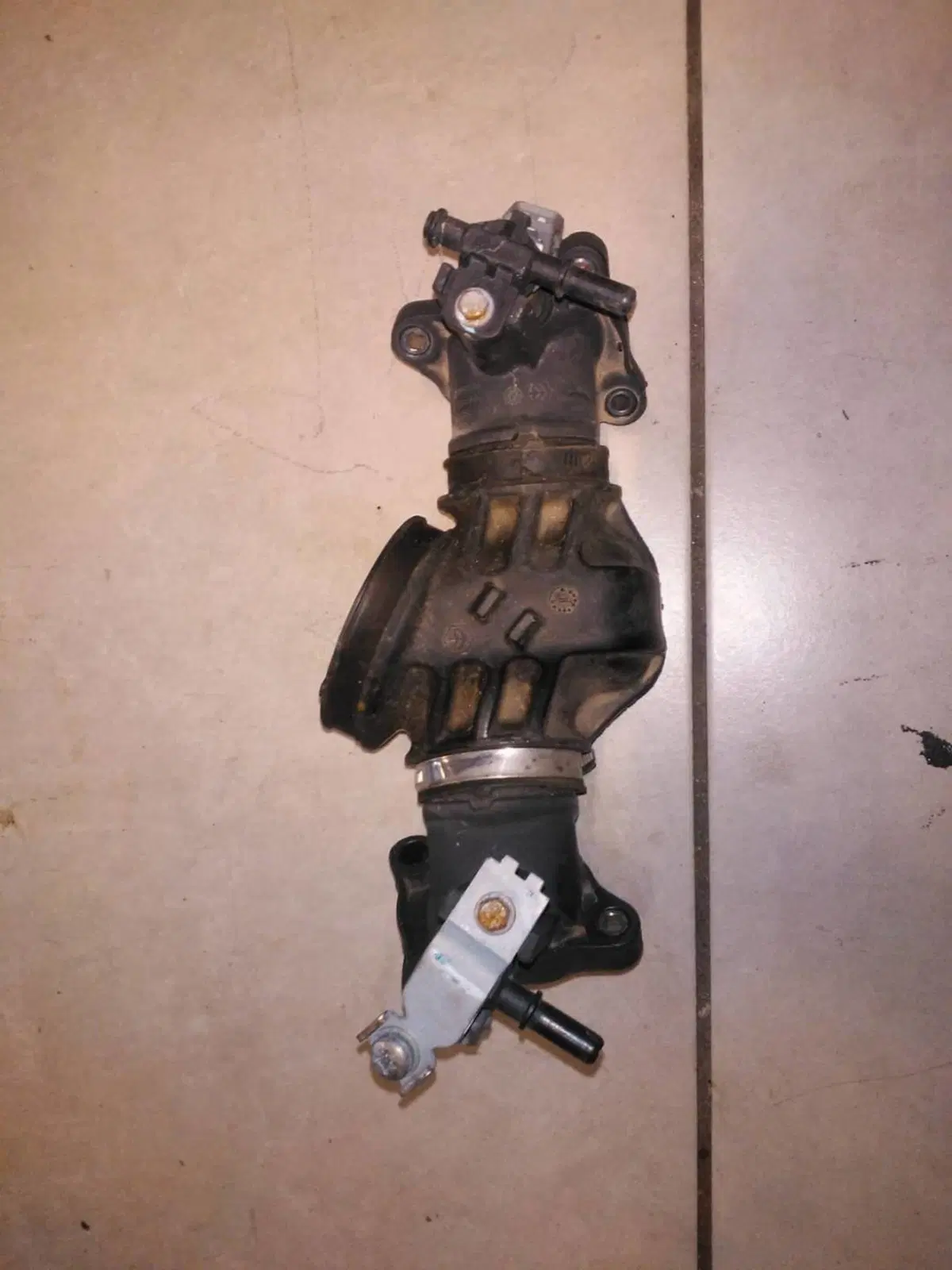 APRILIA SRV 850 PARTI MOTORE (4)
