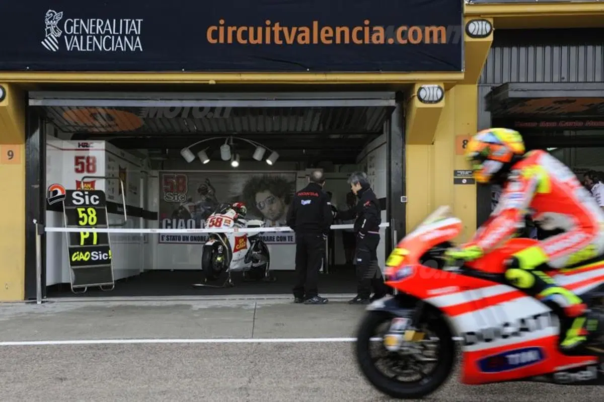 Le foto più belle del GP di Valencia (22)