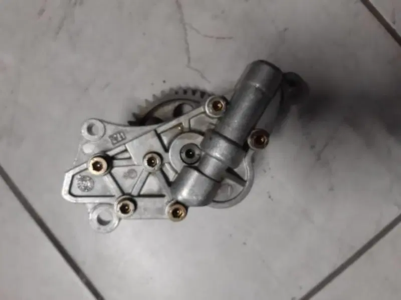 DUCATI MONSTER 620 I PARTI MOTORE (7)