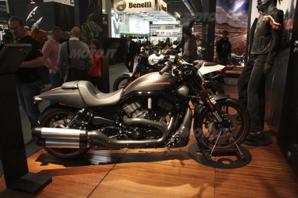 Le novità 2012 di Harley-Davidson ad EICMA (8)