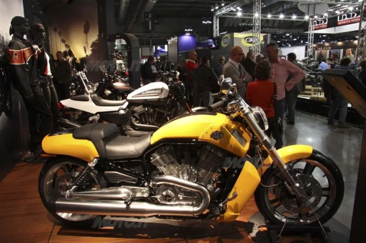 Le novità 2012 di Harley-Davidson ad EICMA (14)
