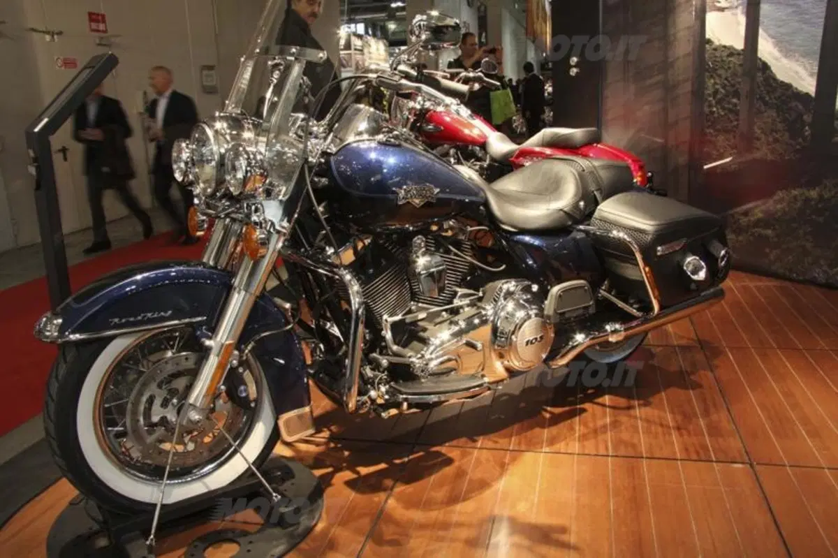 Le novità 2012 di Harley-Davidson ad EICMA (16)