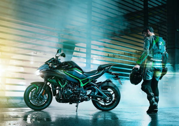 Kawasaki Z-H2: video, foto, dati e prezzo