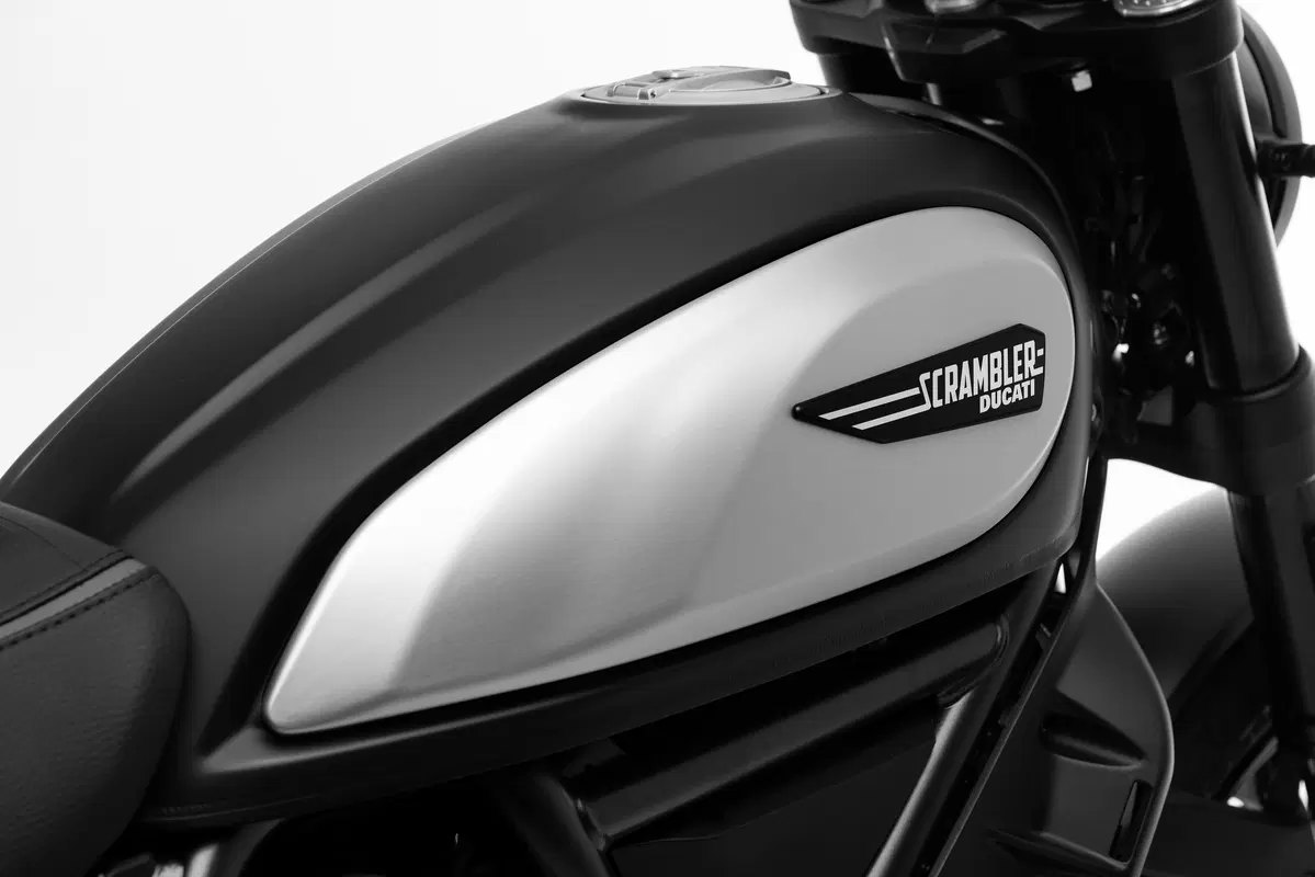 Ducati Scrambler Icon Dark: foto, dati e prezzi (22)