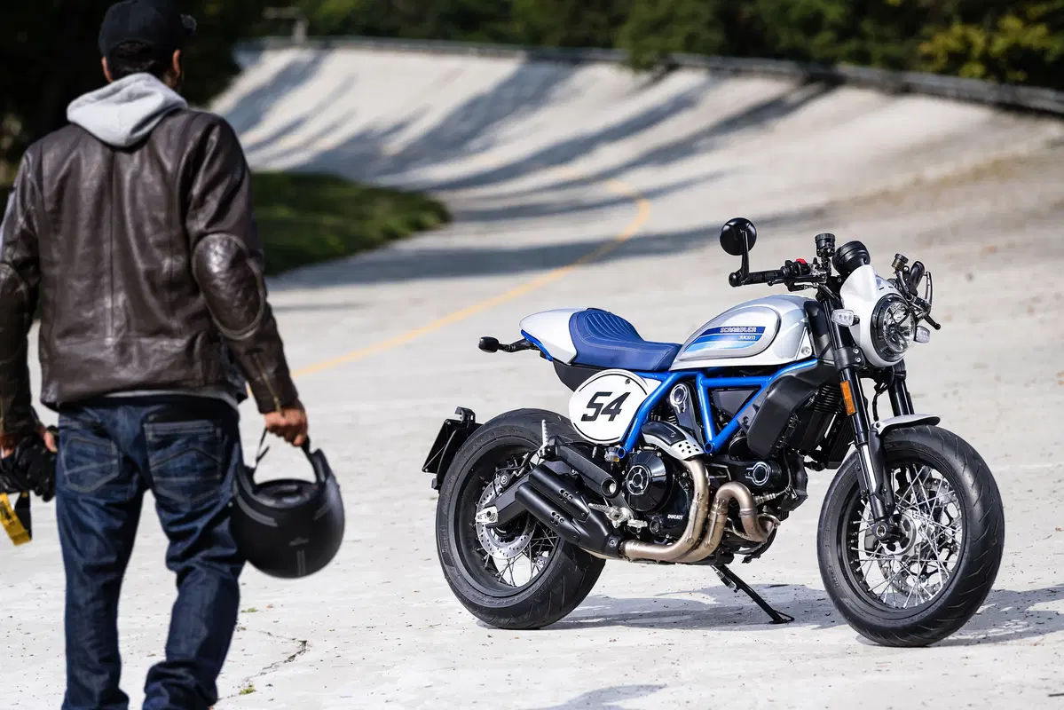 Ducati Scrambler Icon Dark: foto, dati e prezzi (52)