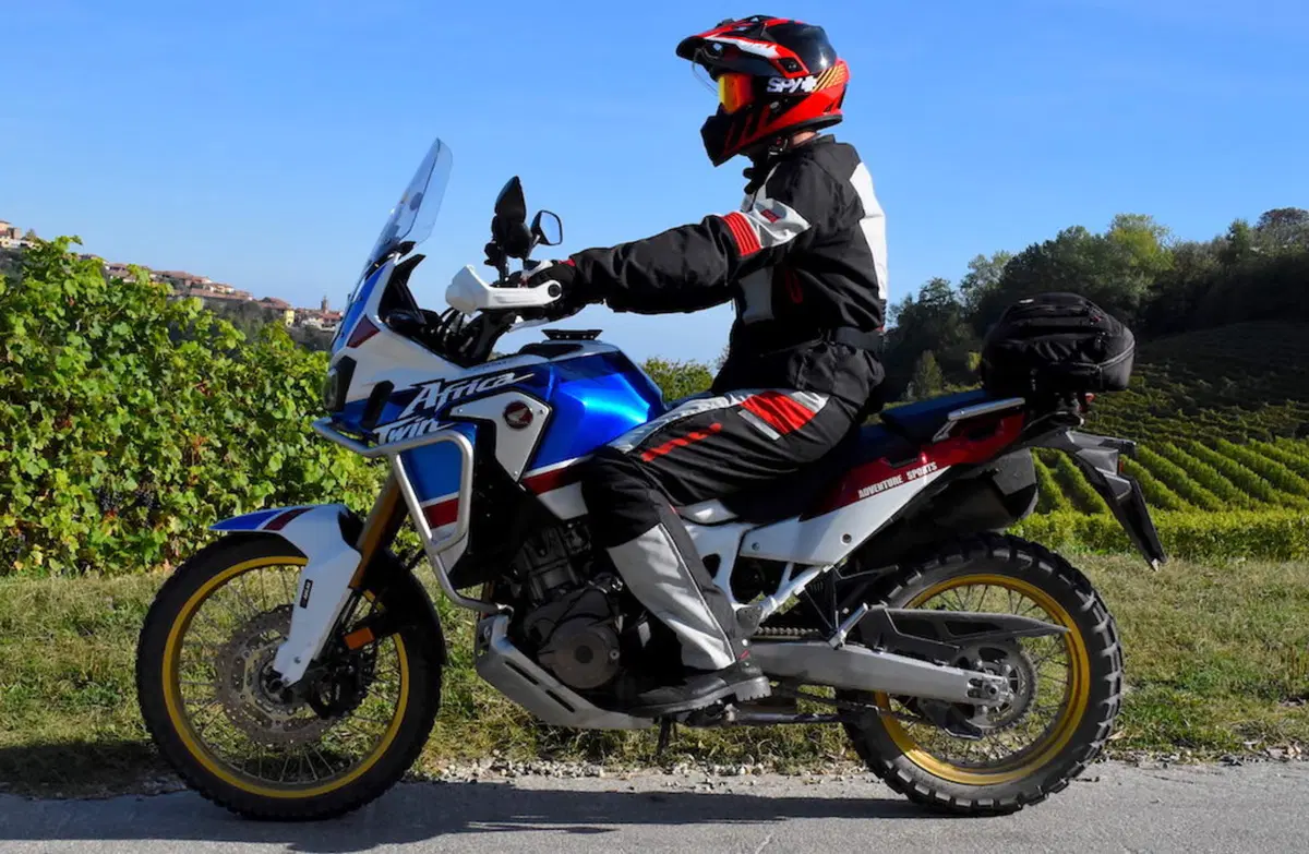Mototour Honda Motorbike nelle Langhe, Roeri, Monferrato (7)