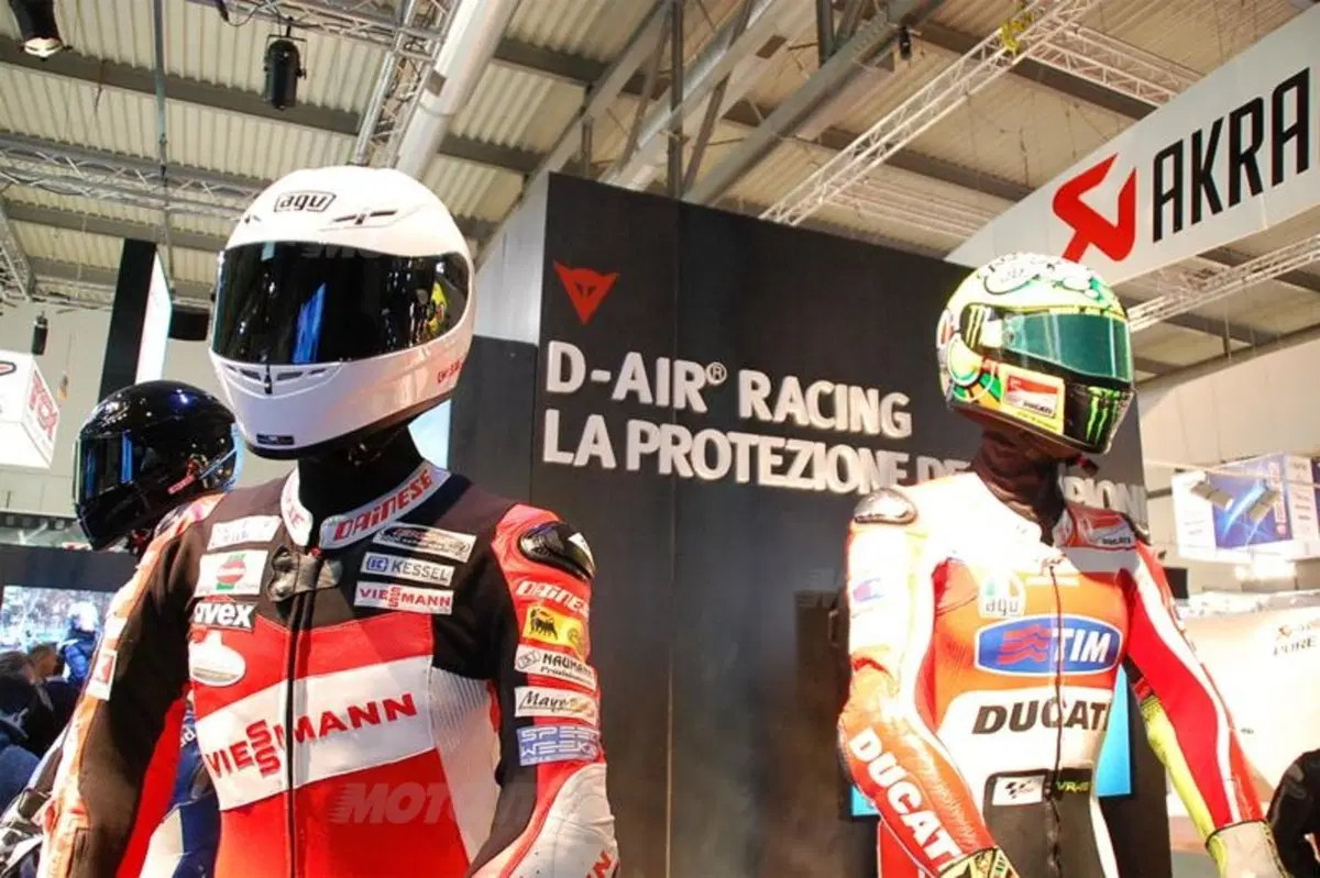 Dainese presenta all'EICMA il D-air Street (5)