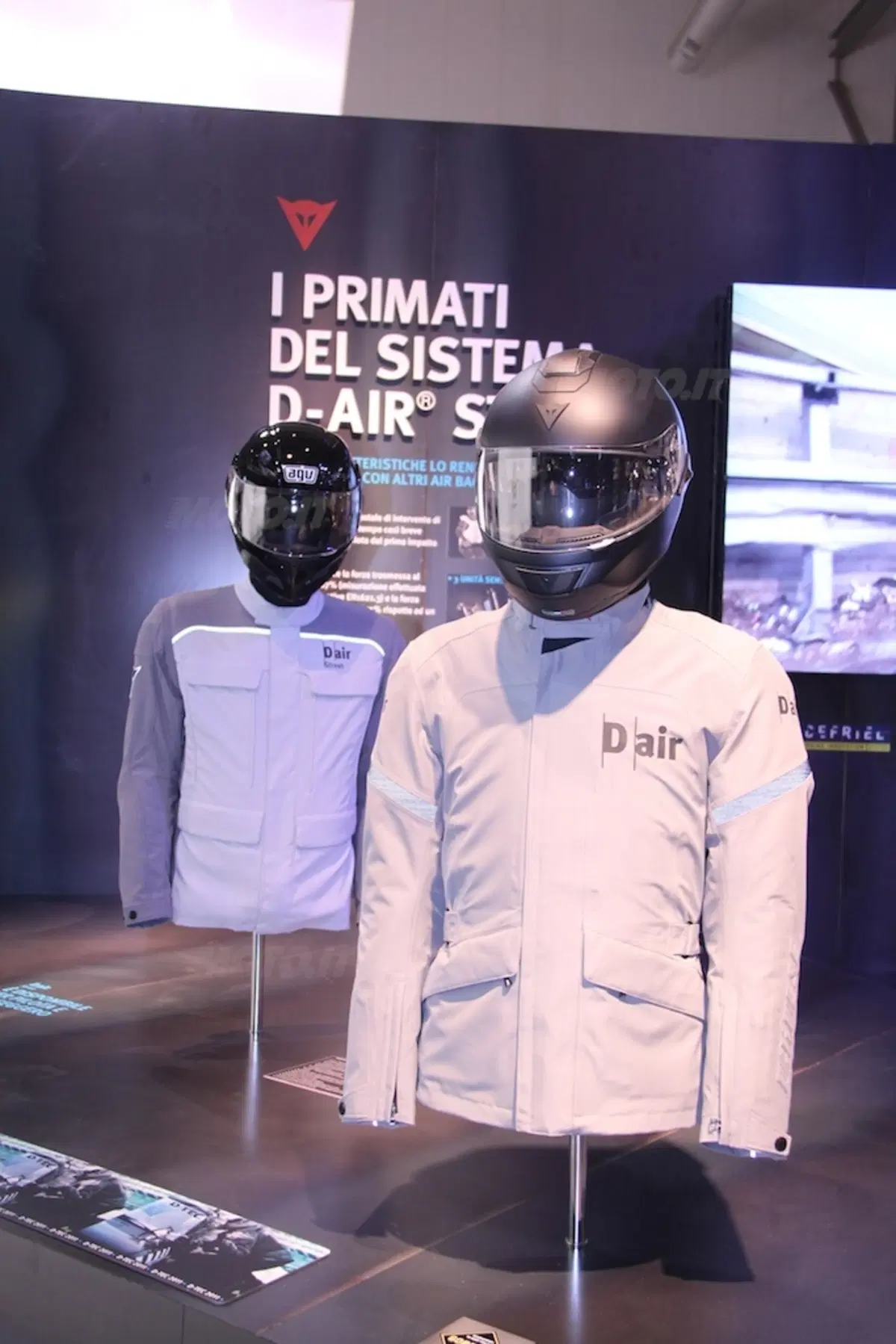 Dainese presenta all'EICMA il D-air Street (7)