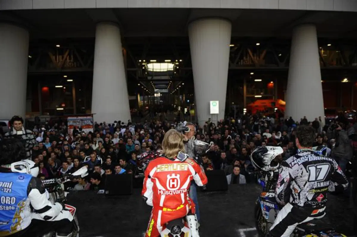 EICMA 2011. Grande successo di pubblico per il finale di MotoLive