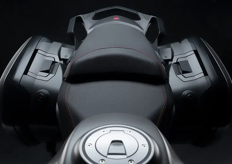 Ducati Multistrada 1260 Multistrada 1260 S Grand Tour (2020) (11)