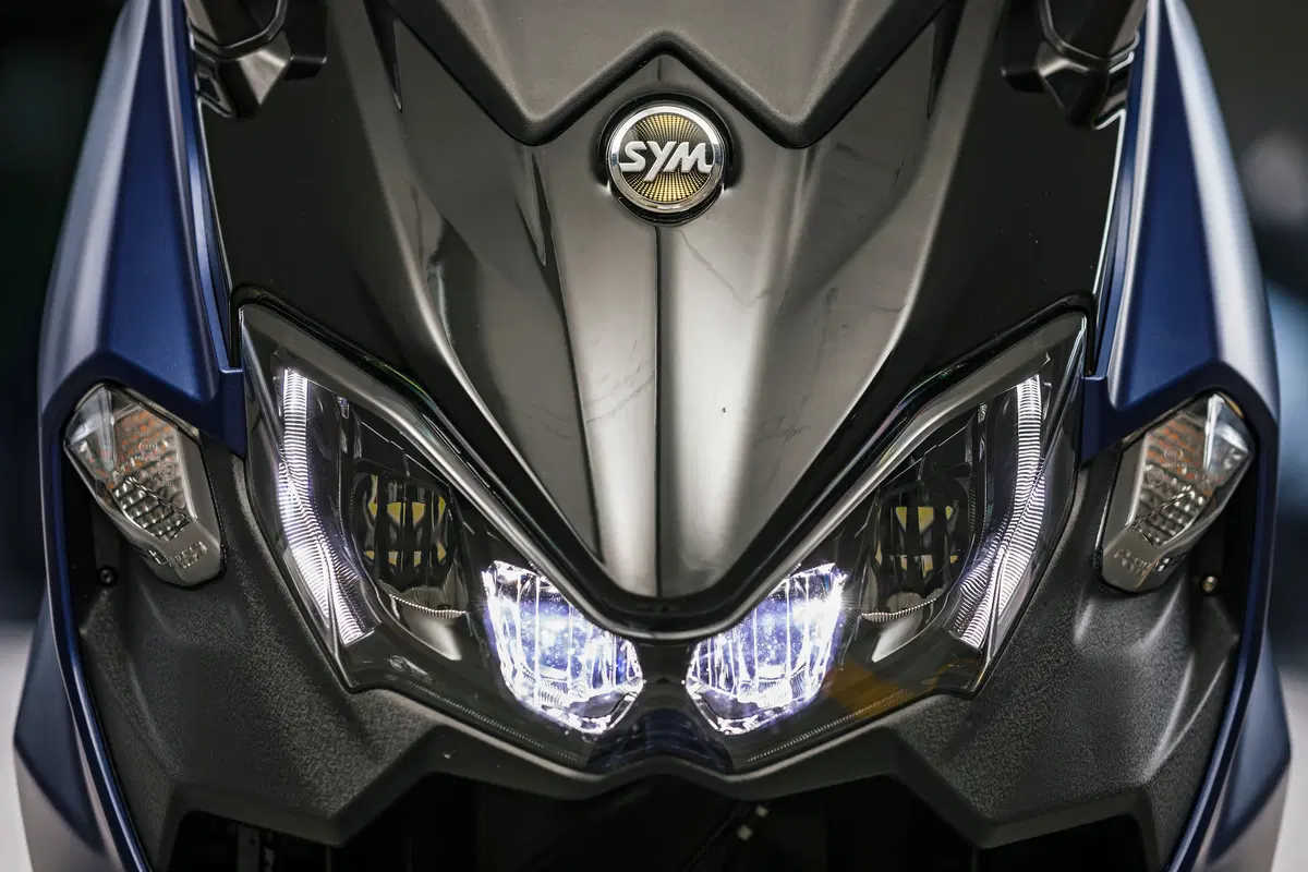 Sym Maxsym TL: aria da grande (26)
