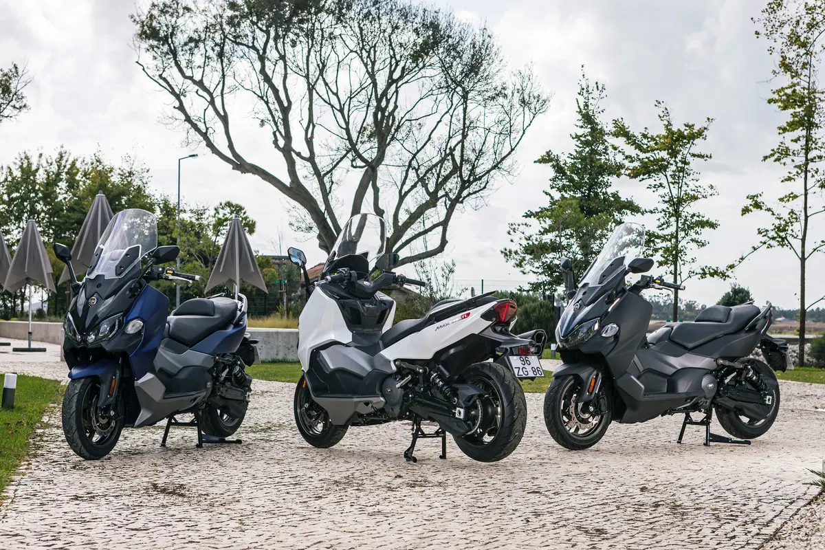 Sym Maxsym TL: aria da grande (36)