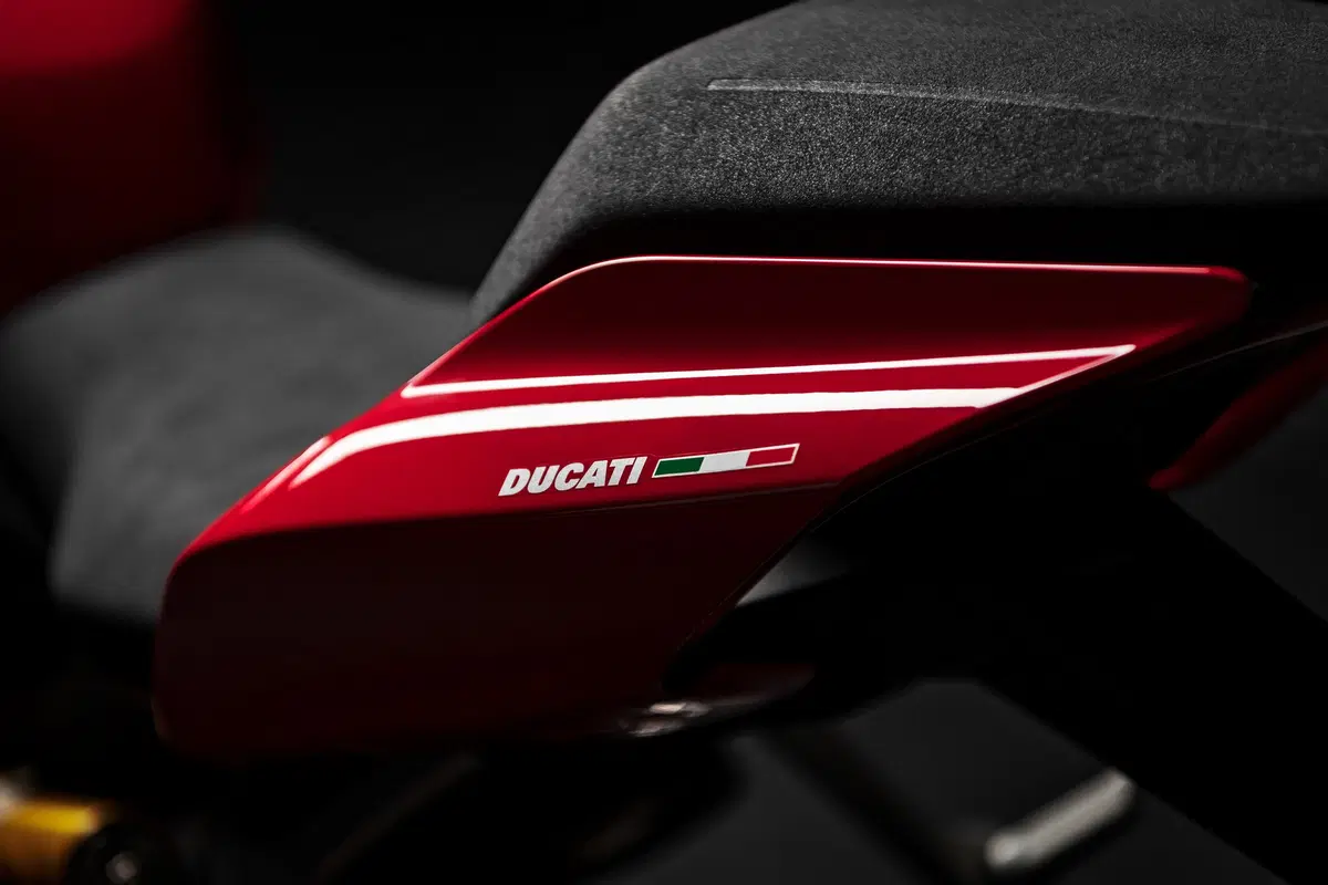 Ducati Panigale V2: foto, dati, prezzi e Video (17)