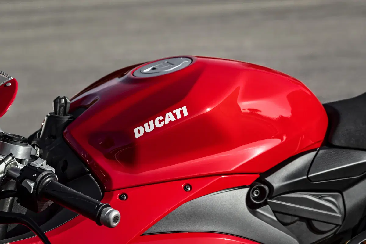Ducati Panigale V2: foto, dati, prezzi e Video (25)