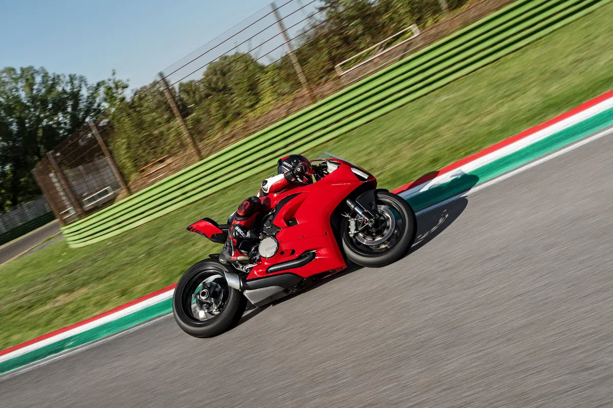 Ducati Panigale V2: foto, dati, prezzi e Video (44)