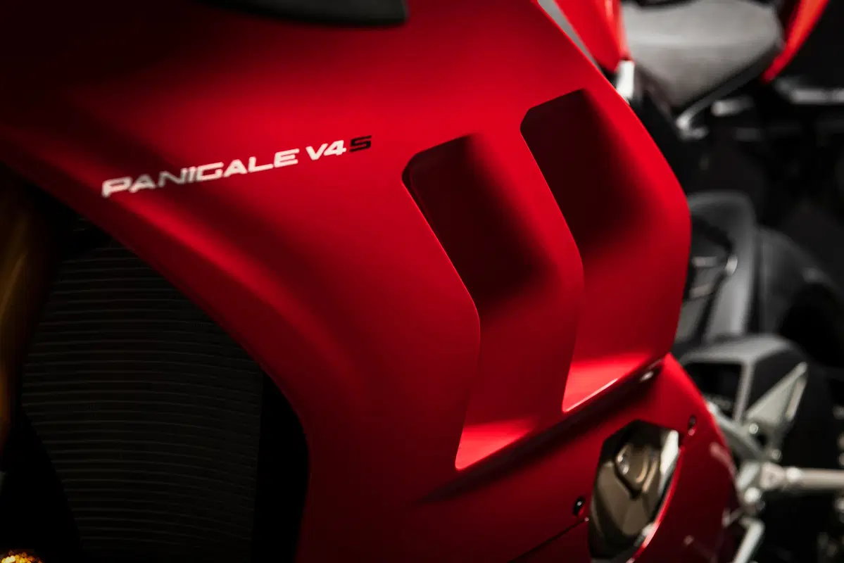 Nuova Ducati Panigale V4 MY 2020: video, foto, dati e prezzi (10)