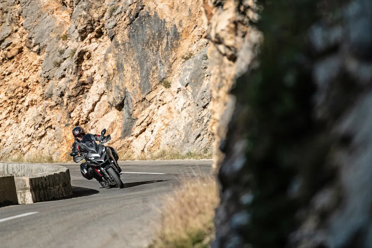 Ducati Multistrada 1260S Grand Tour: foto, dati e prezzi (4)