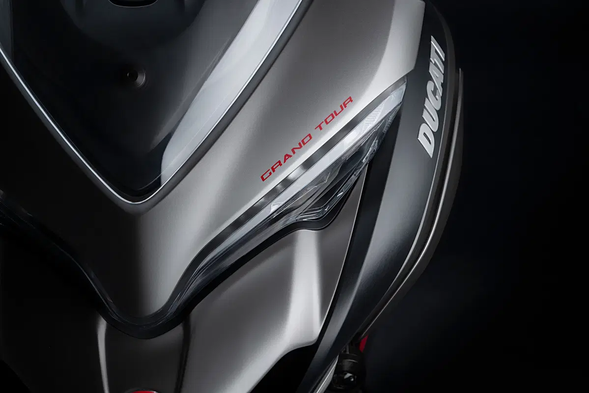 Ducati Multistrada 1260S Grand Tour: foto, dati e prezzi (14)