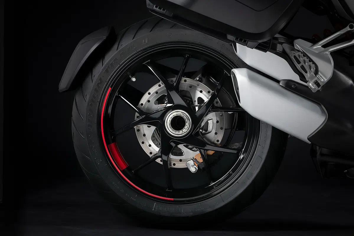 Ducati Multistrada 1260S Grand Tour: foto, dati e prezzi (20)