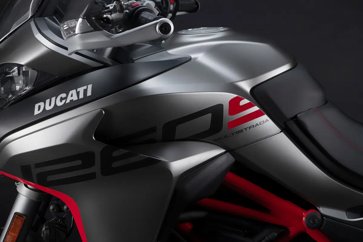 Ducati Multistrada 1260S Grand Tour: foto, dati e prezzi (21)
