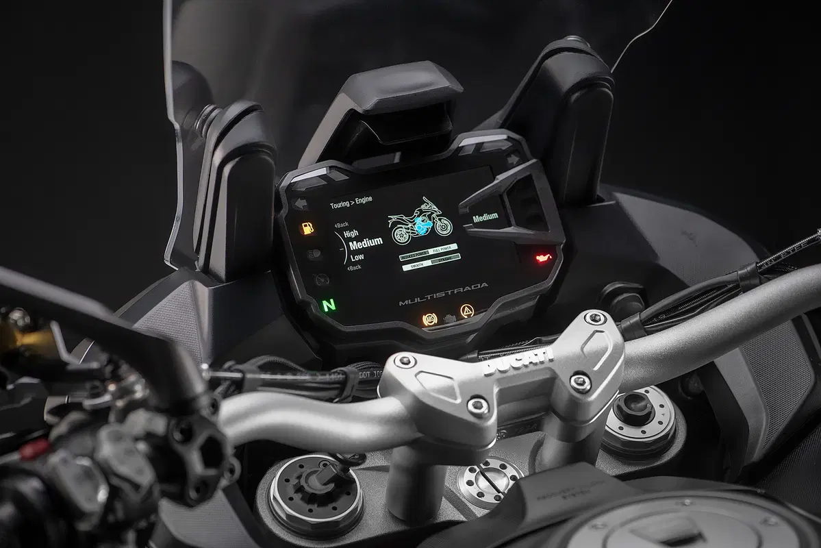 Ducati Multistrada 1260S Grand Tour: foto, dati e prezzi (22)