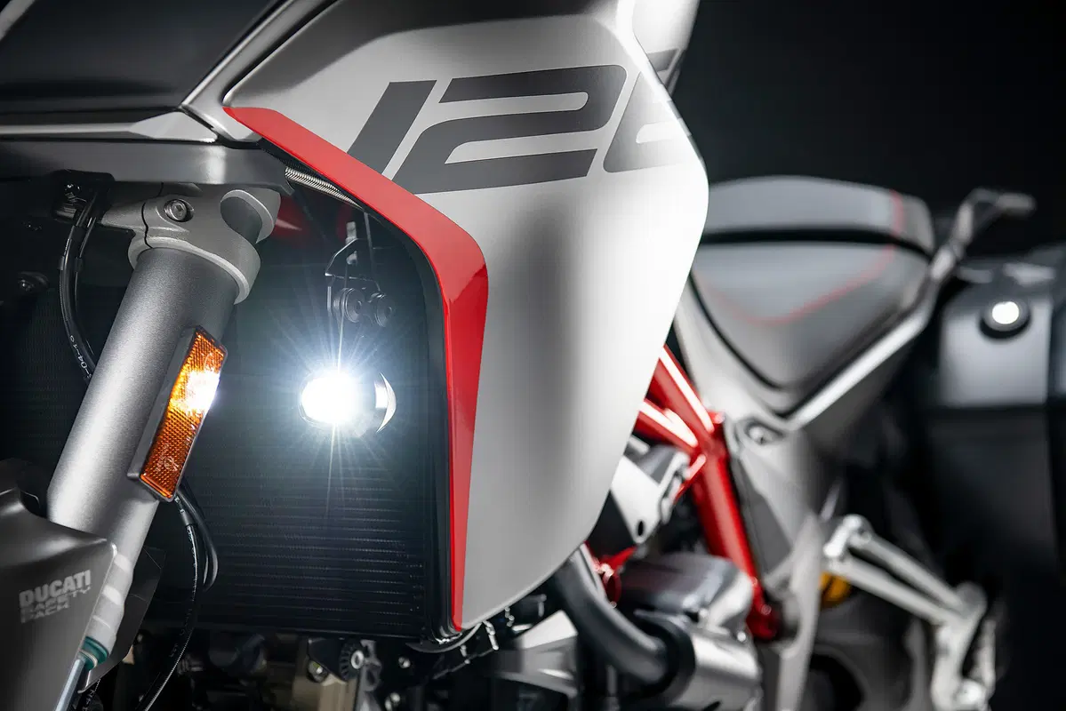 Ducati Multistrada 1260S Grand Tour: foto, dati e prezzi (23)