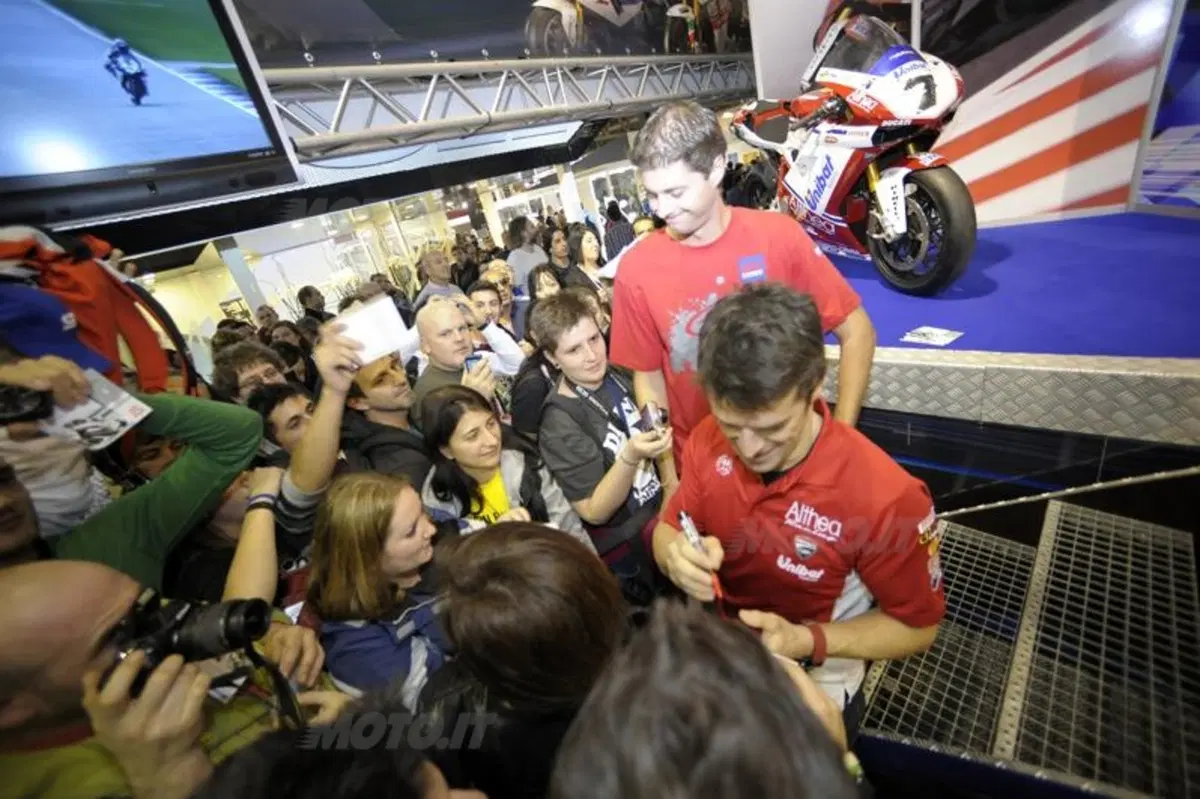 La Superbike debutta all'EICMA