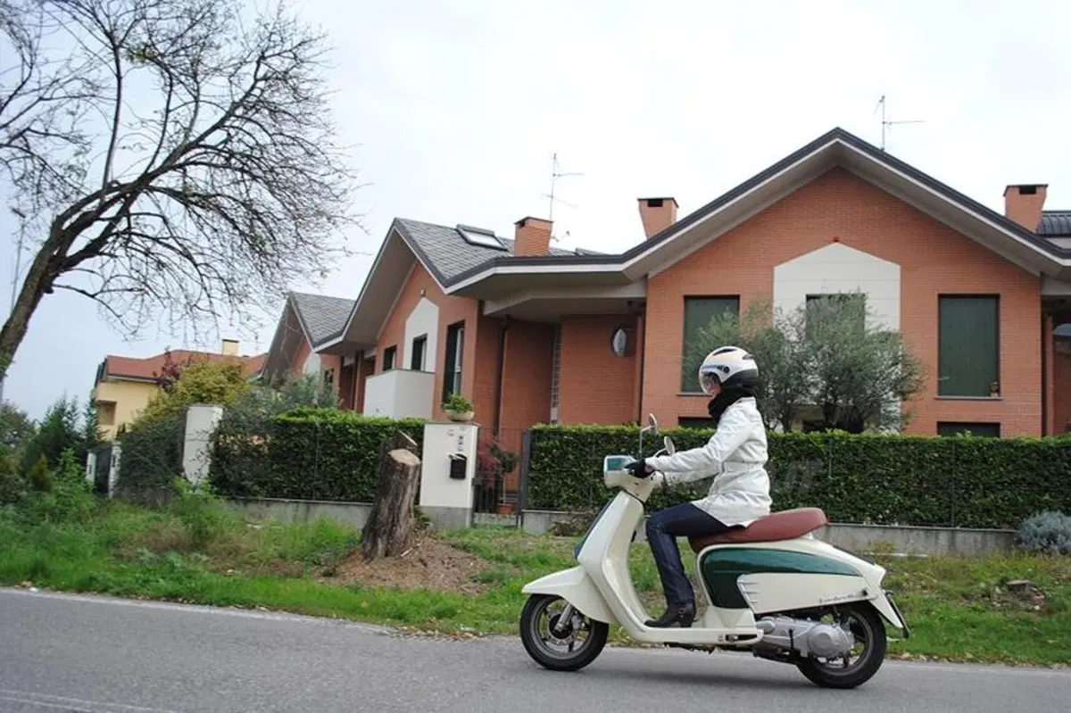 Lambretta LN 125  (11)