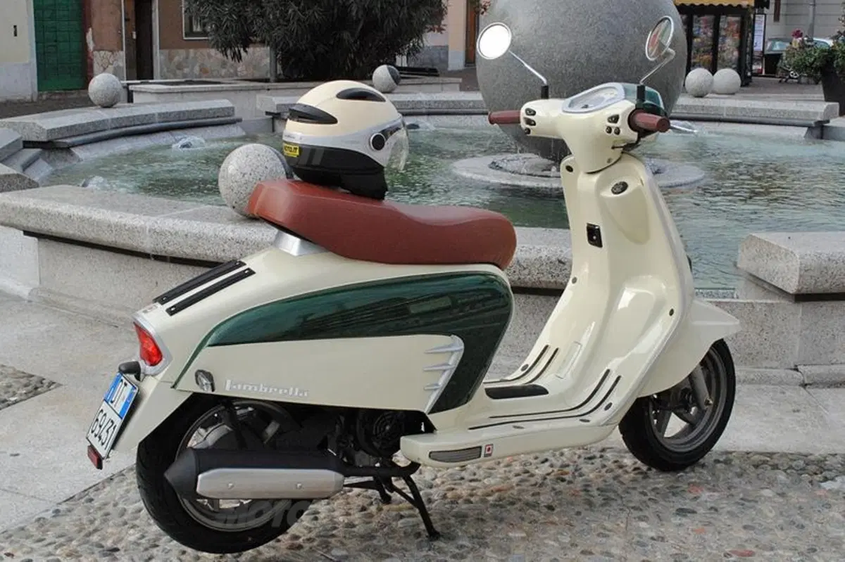 Lambretta LN 125  (18)