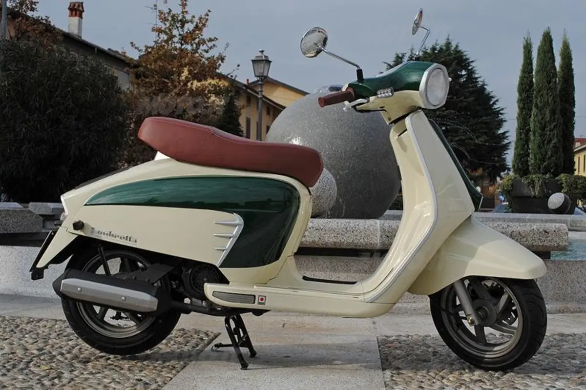 Lambretta LN 125  (19)