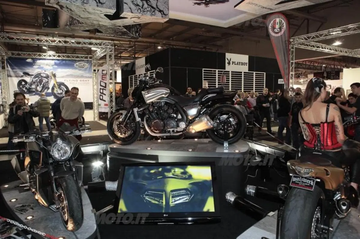 Grande successo all'EICMA per Custom City (2)