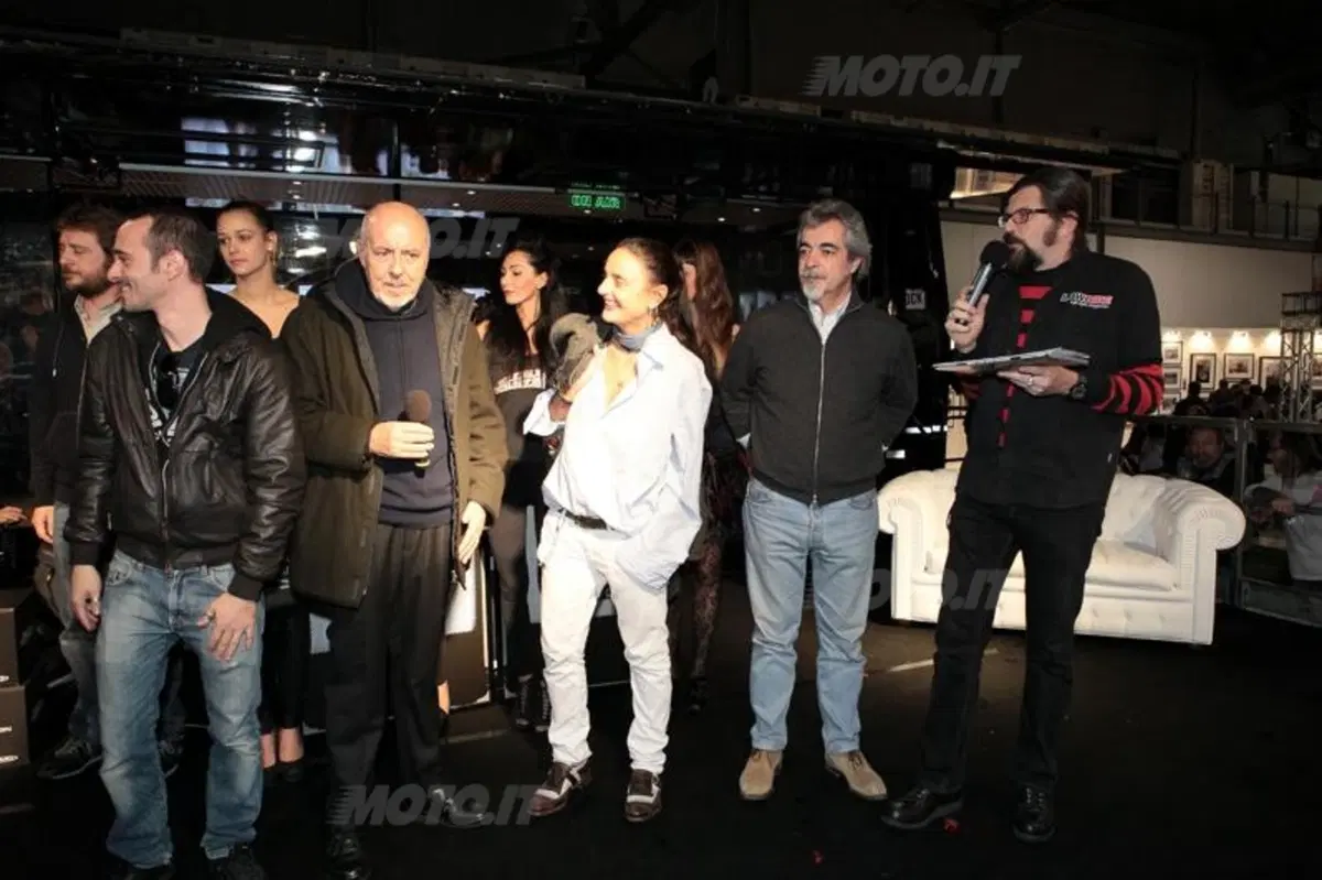 Grande successo all'EICMA per Custom City (5)
