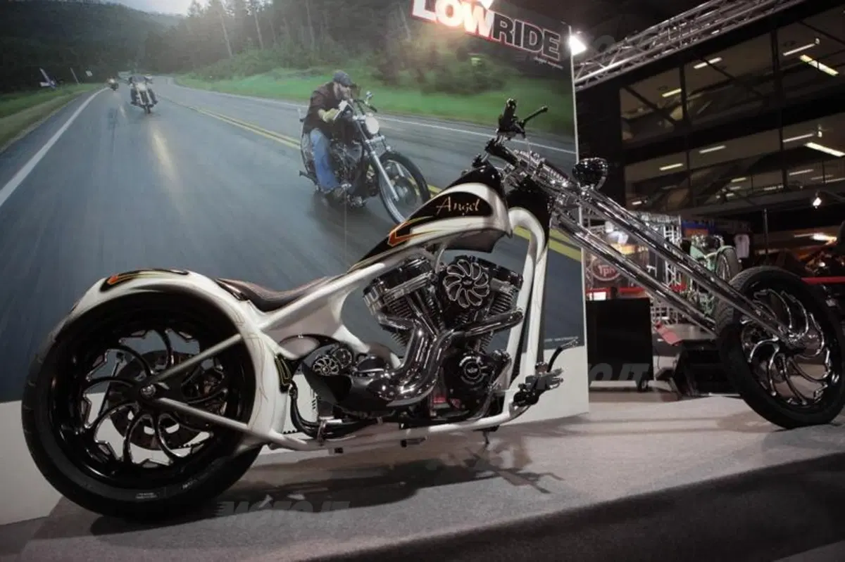 Grande successo all'EICMA per Custom City (9)