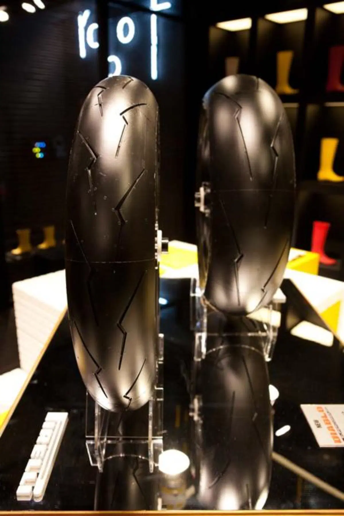 Pirelli presenta il nuovo Diablo Supercorsa