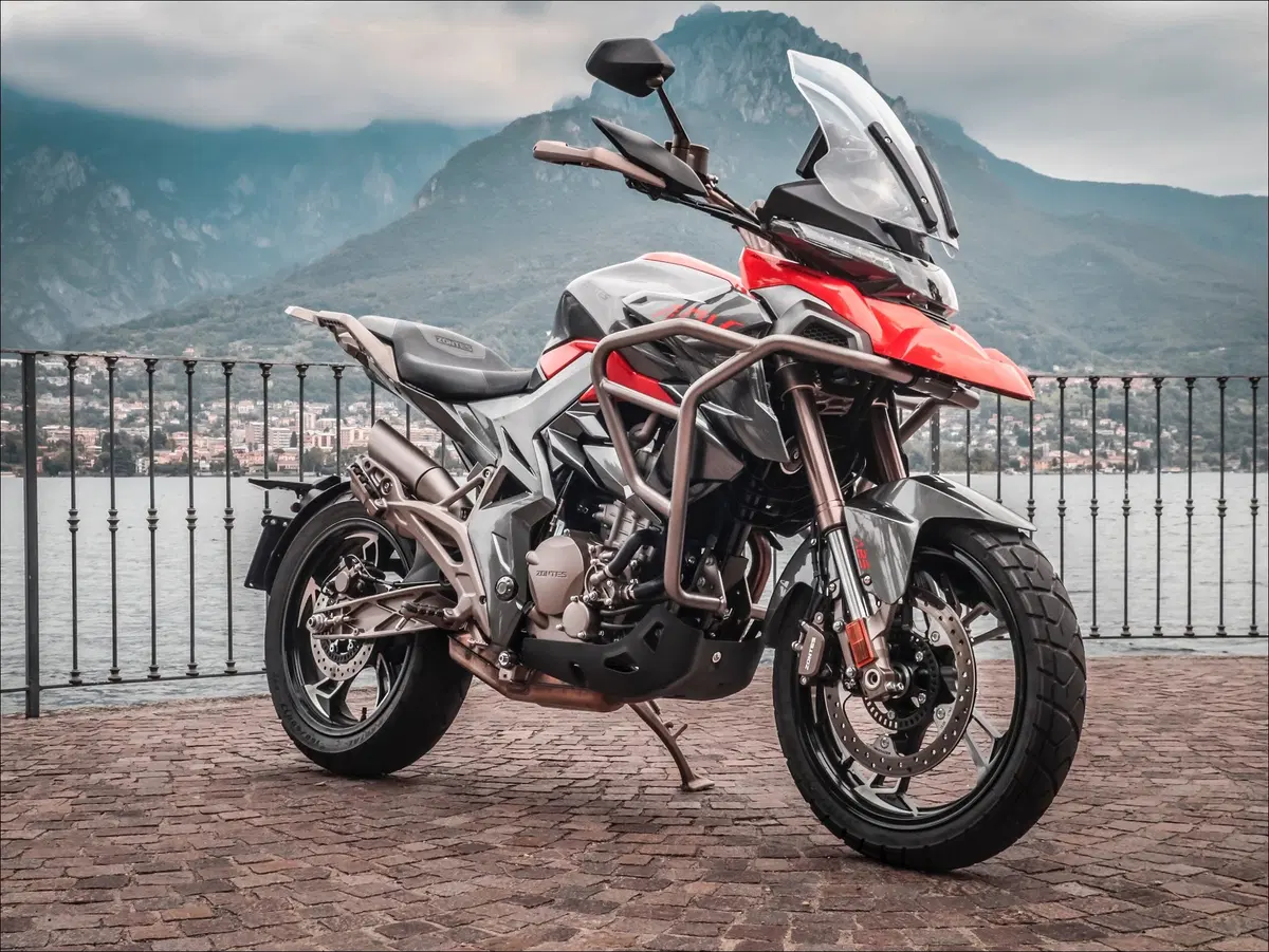 Zontes 310R, 310T,310X e 310V. Il test delle quattro (3)