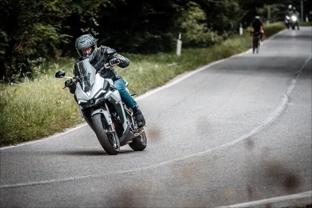 Zontes 310R, 310T,310X e 310V. Il test delle quattro (2)