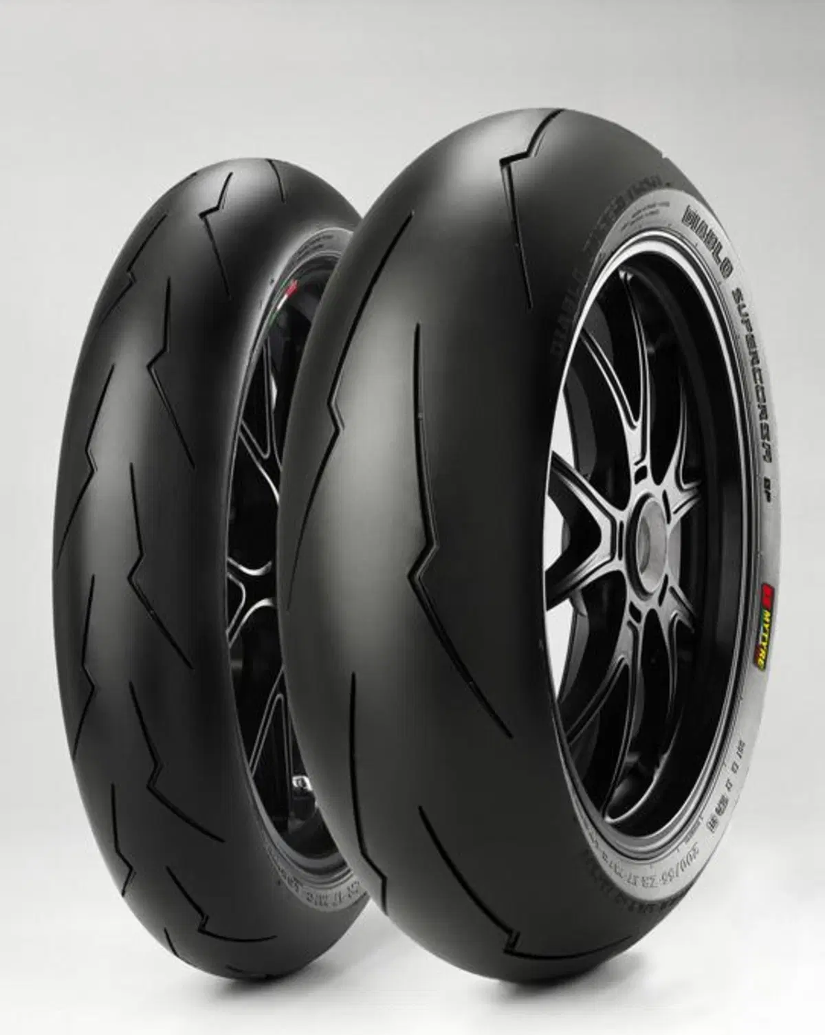 Pirelli presenta il nuovo Diablo Supercorsa (56)