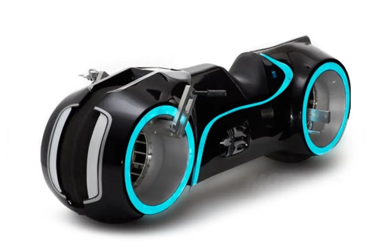 La Tron elettrica sbarca a Milano (7)