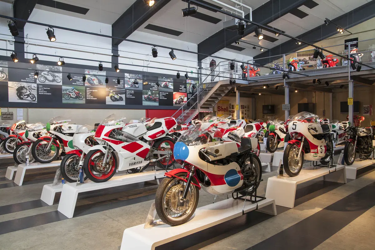 “Yamaha Superbike Temple” inaugurato a Bologna (16)