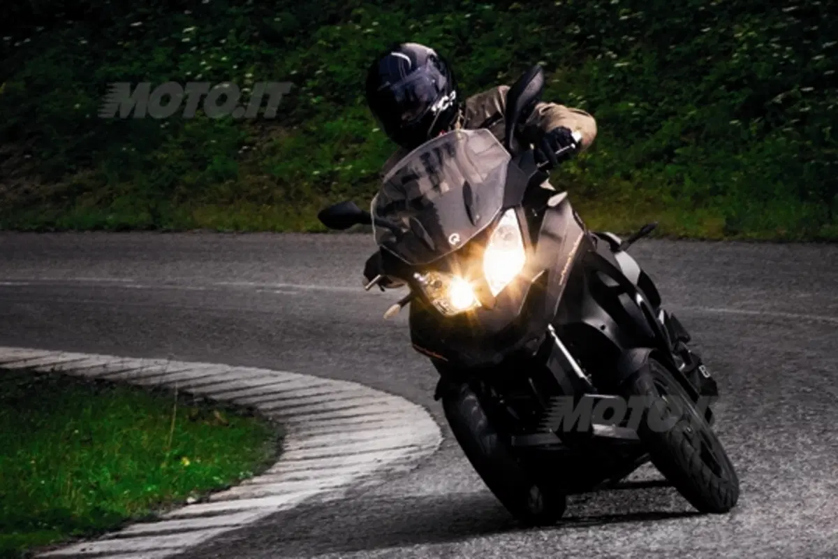 Quadro 350D (2)