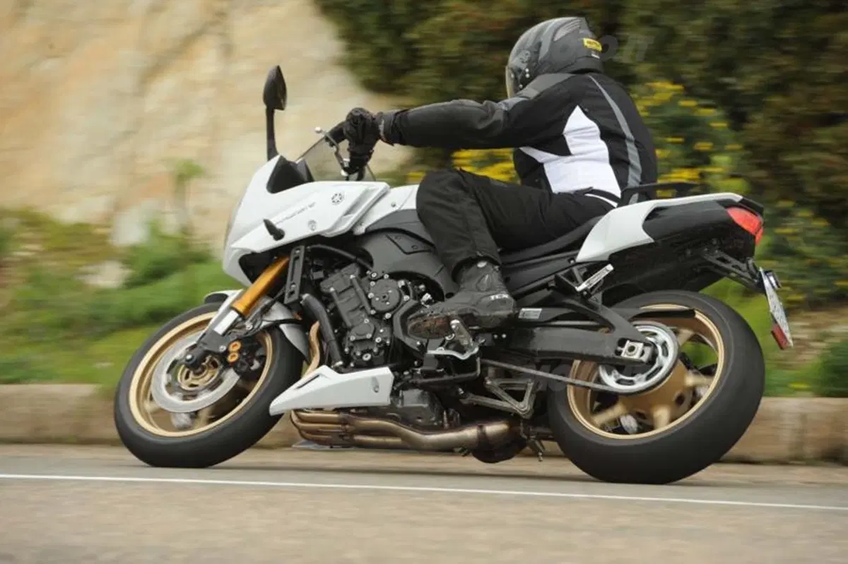 Yamaha Fazer 8 Abs  (3)