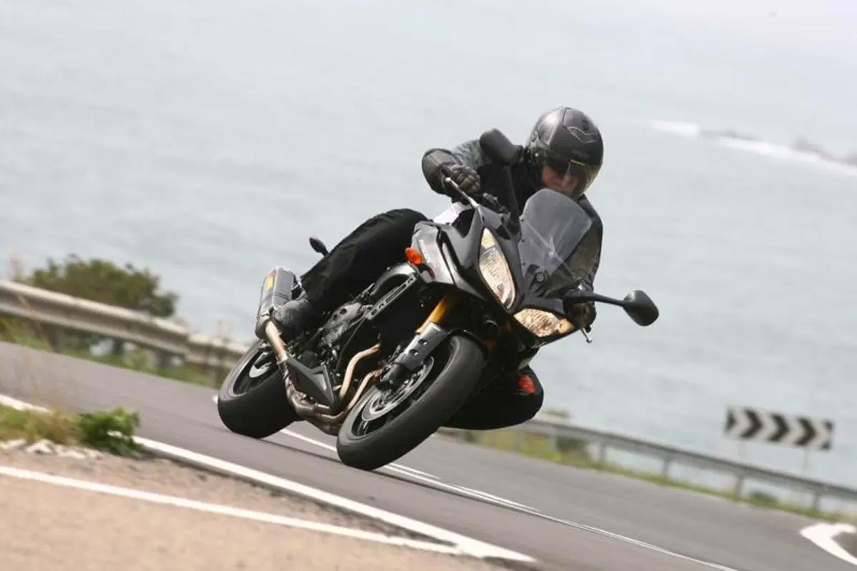Yamaha Fazer 8 Abs  (6)