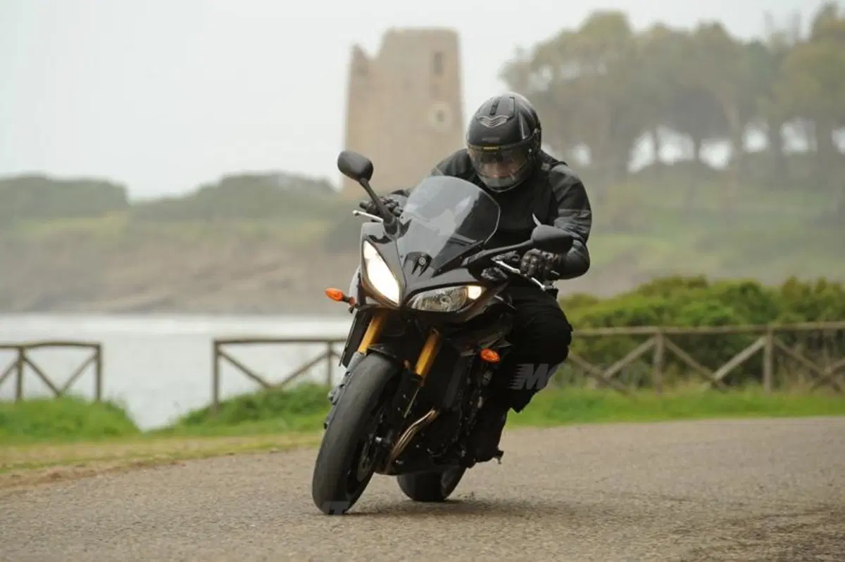 Yamaha Fazer 8 Abs  (7)